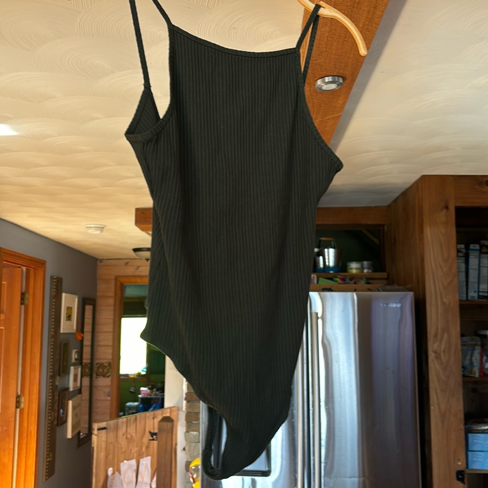 Wilfred ribbed Gary green body suit